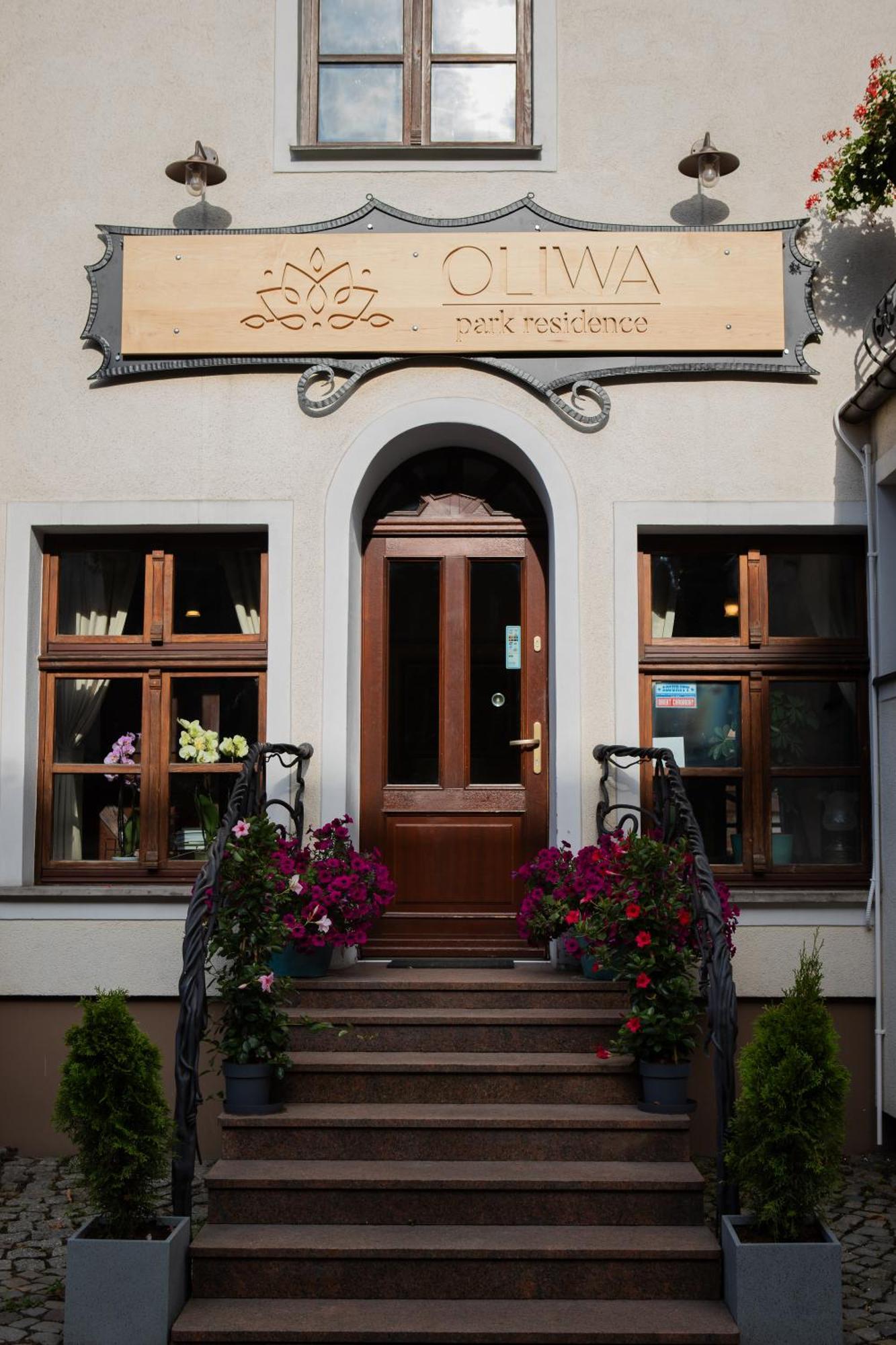Oliwa Park Residence グダニスク エクステリア 写真