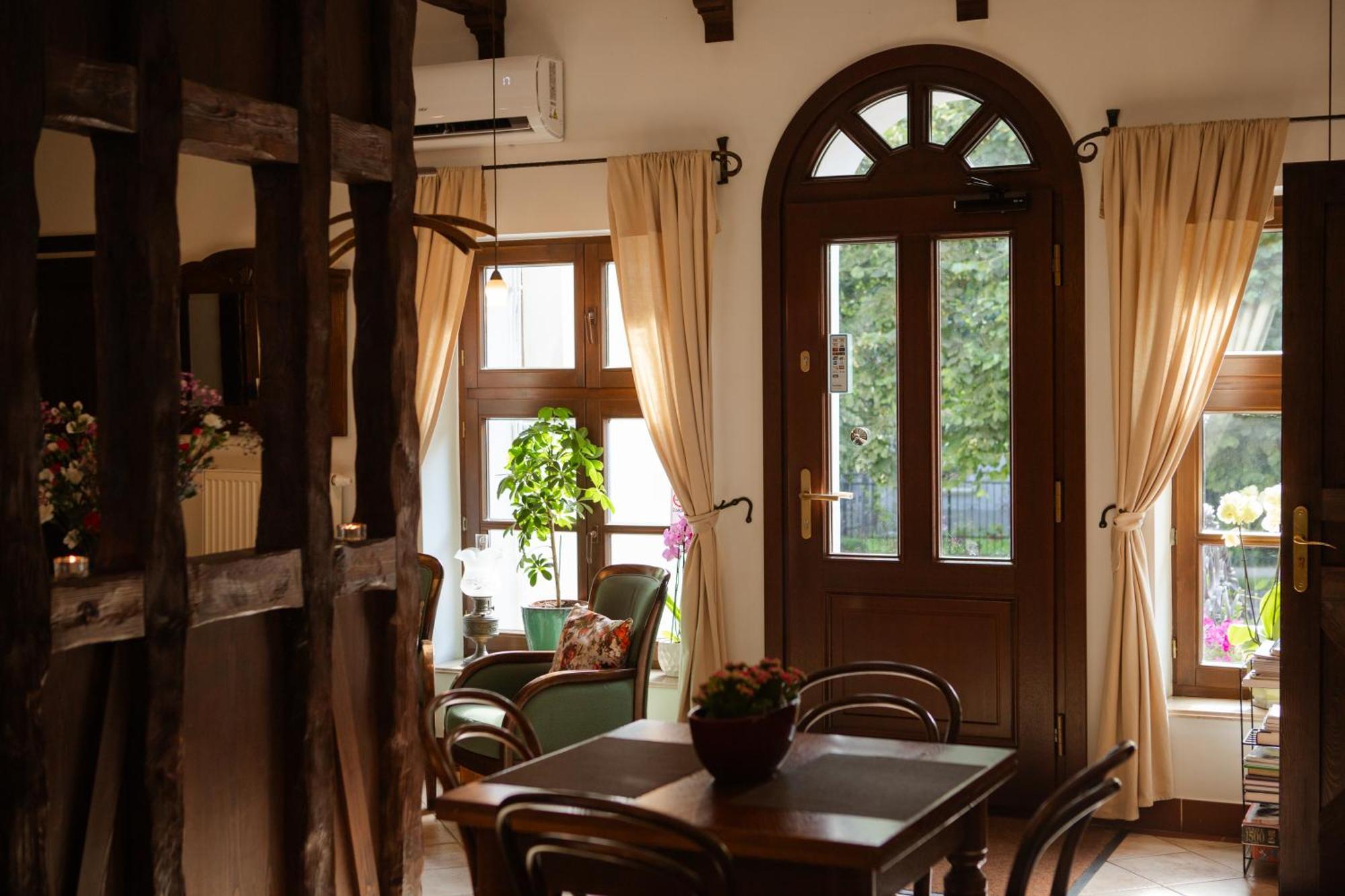 Oliwa Park Residence グダニスク エクステリア 写真